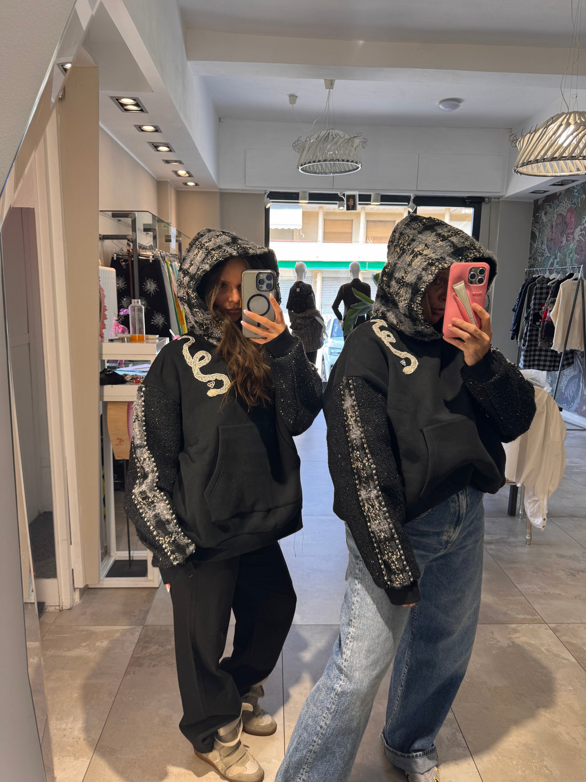 HODIE BLACK CHANEL