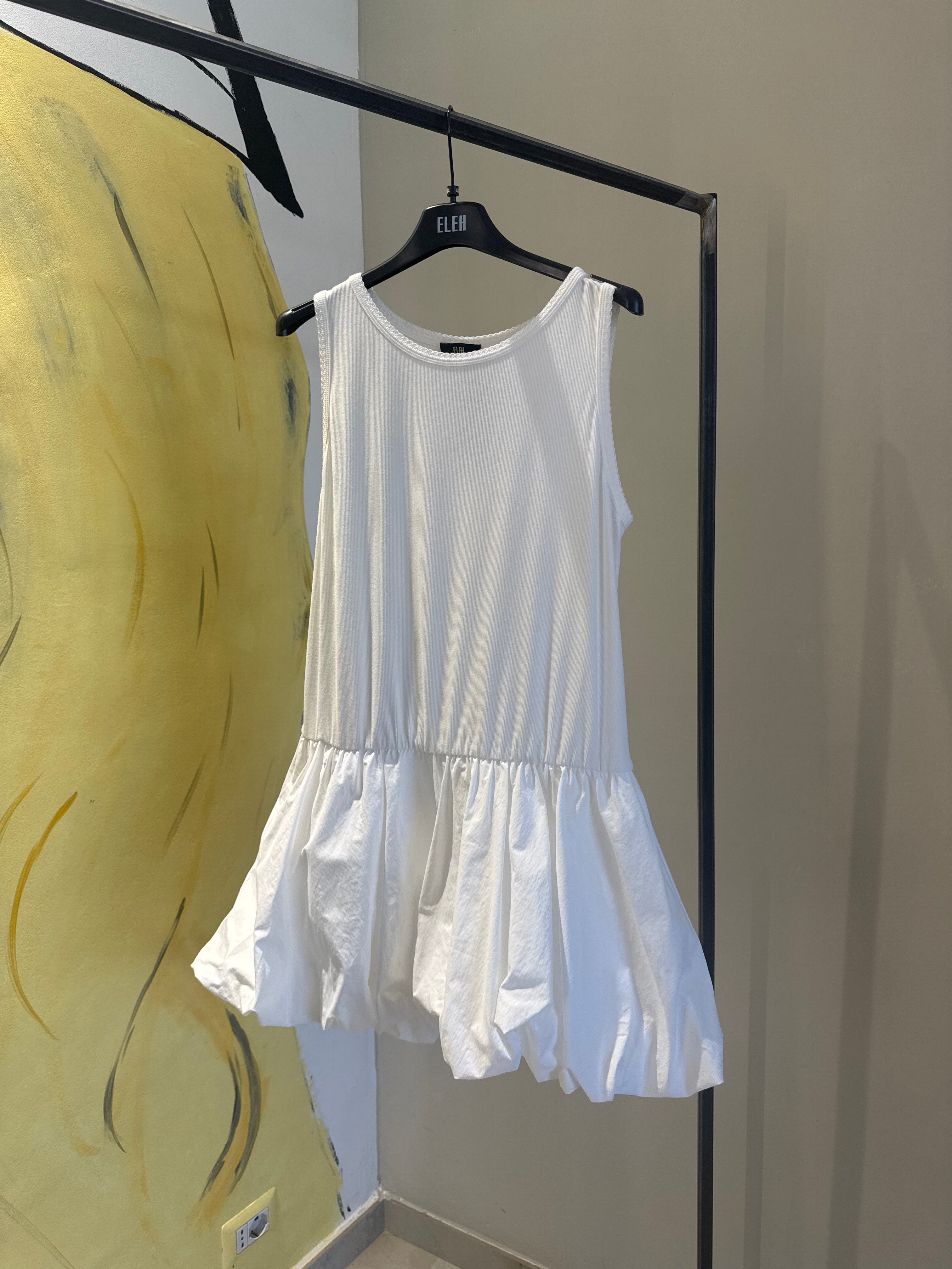 ABITO CORTO BIMATERIALE CON GONNA A PALLONCINO BIANCO