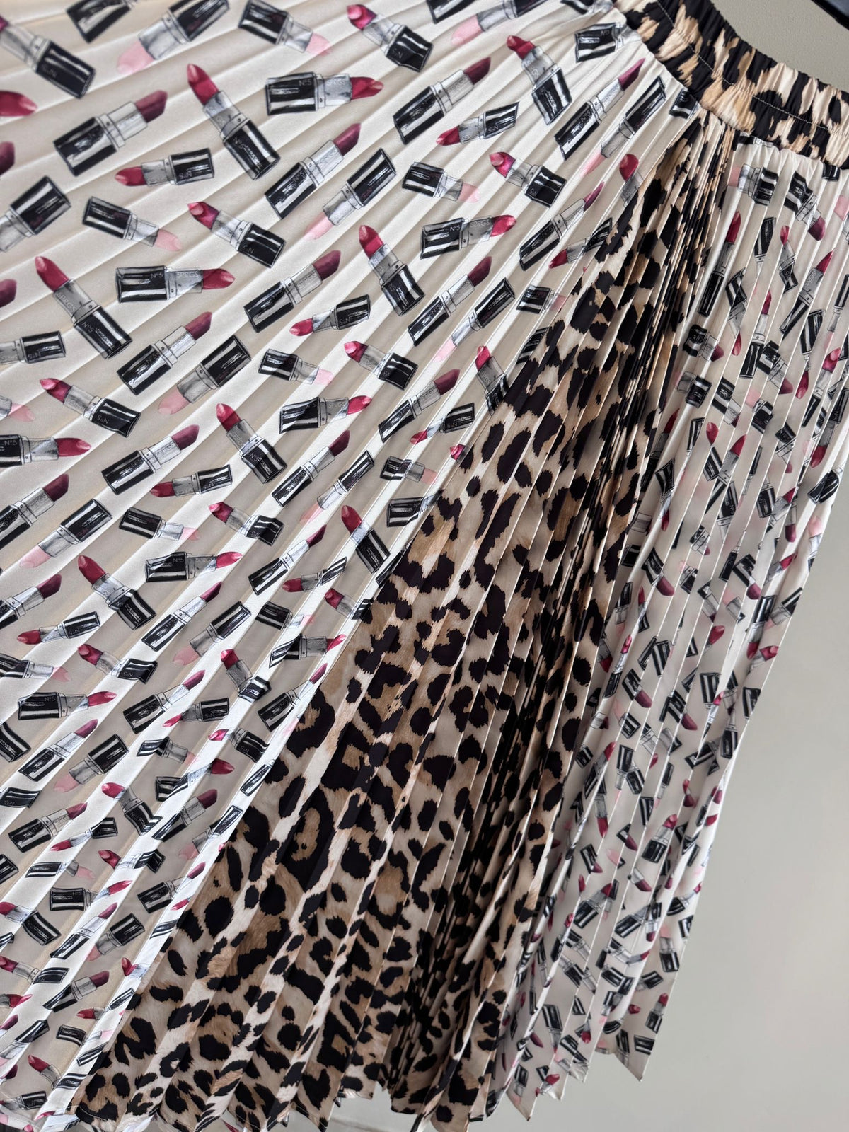 Plisse Skirt “LIPSTICK”