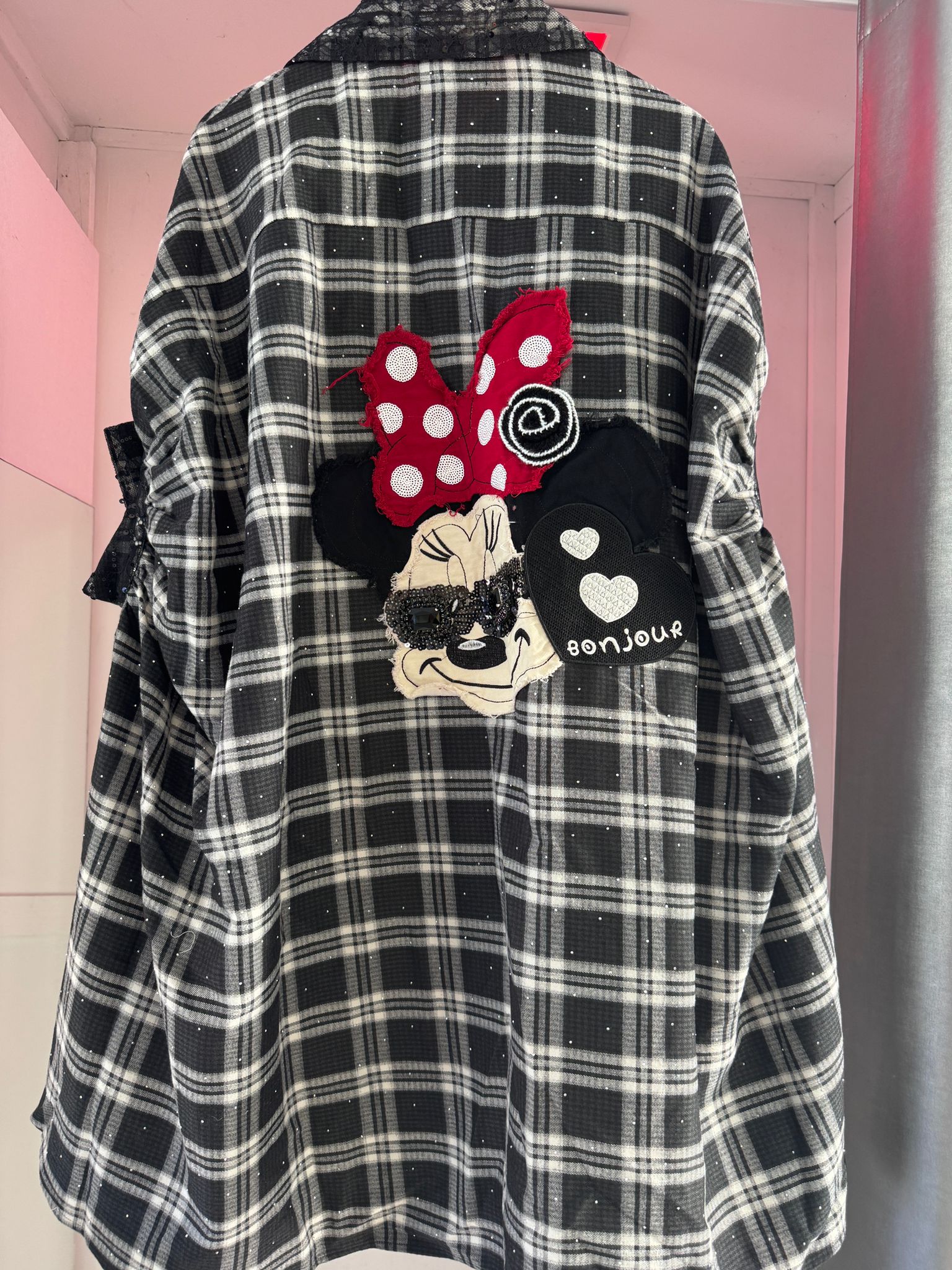 WHITE AND BLACK CHECKED SHIRT WITH DRAPING