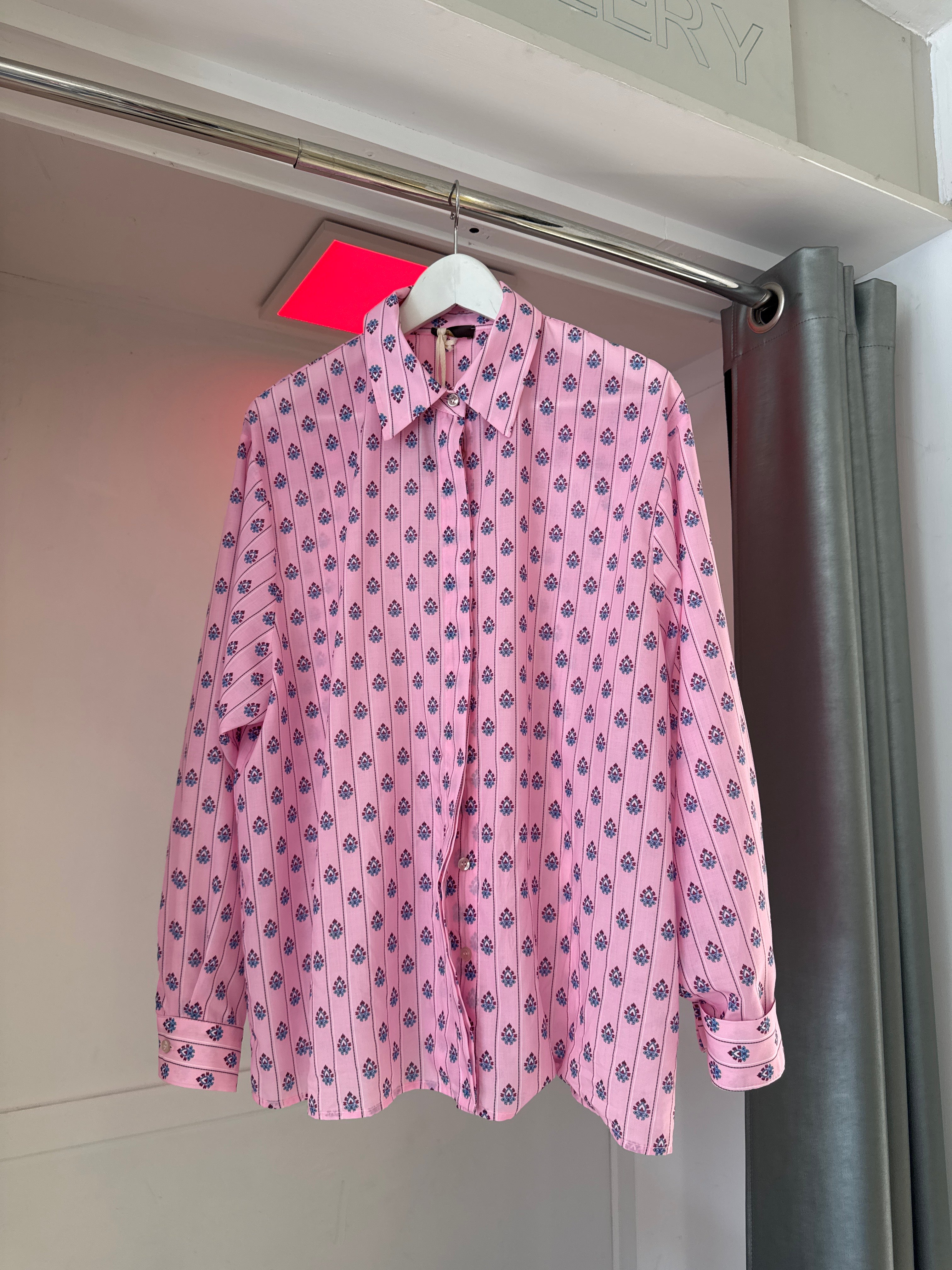 Camicia Gessata Stampa Cravatta