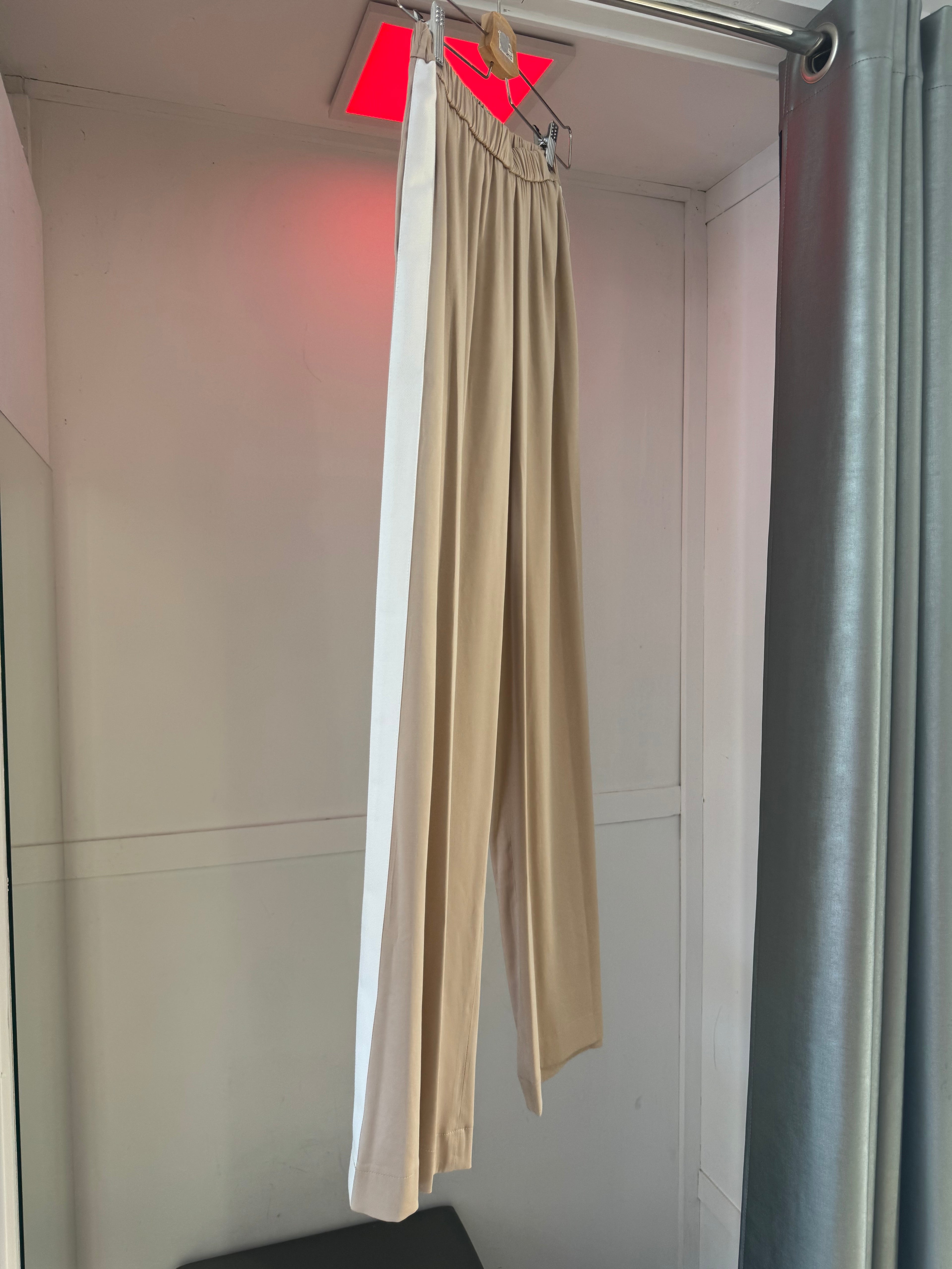 PANTALONI AKEP CON BANDA LATERALE A CONTRASTO