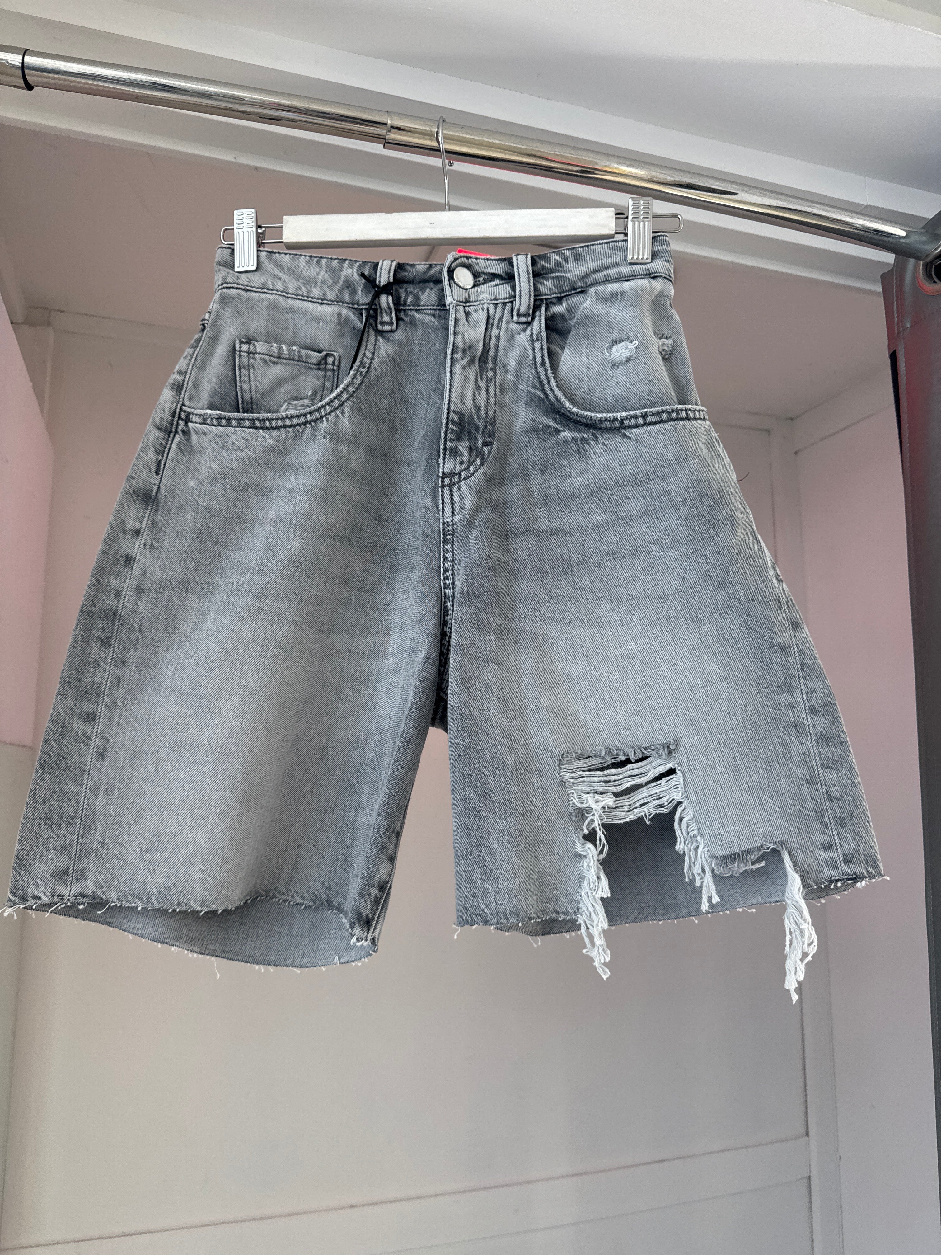 Short Icon Denim