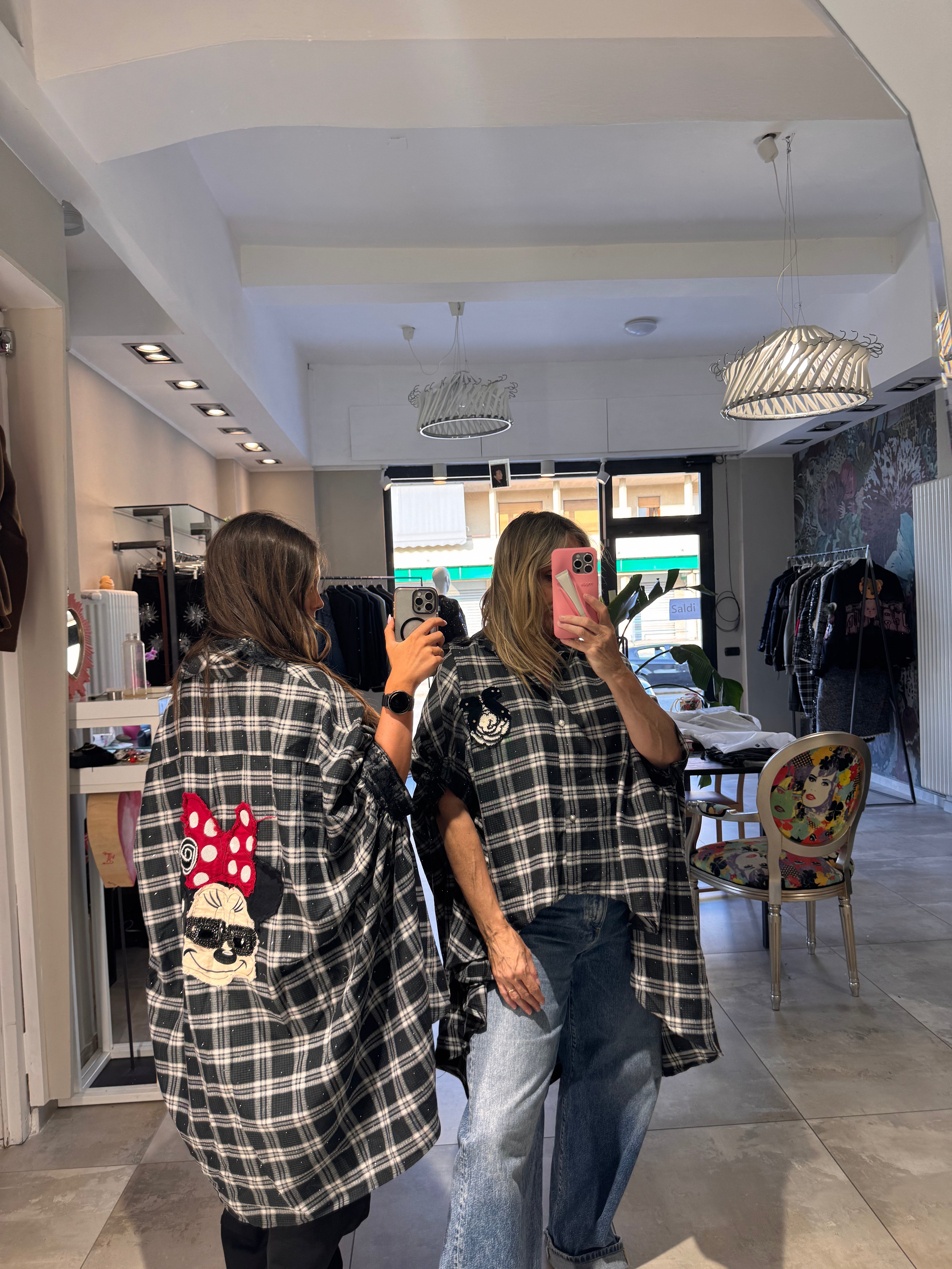 WHITE AND BLACK CHECKED SHIRT WITH DRAPING