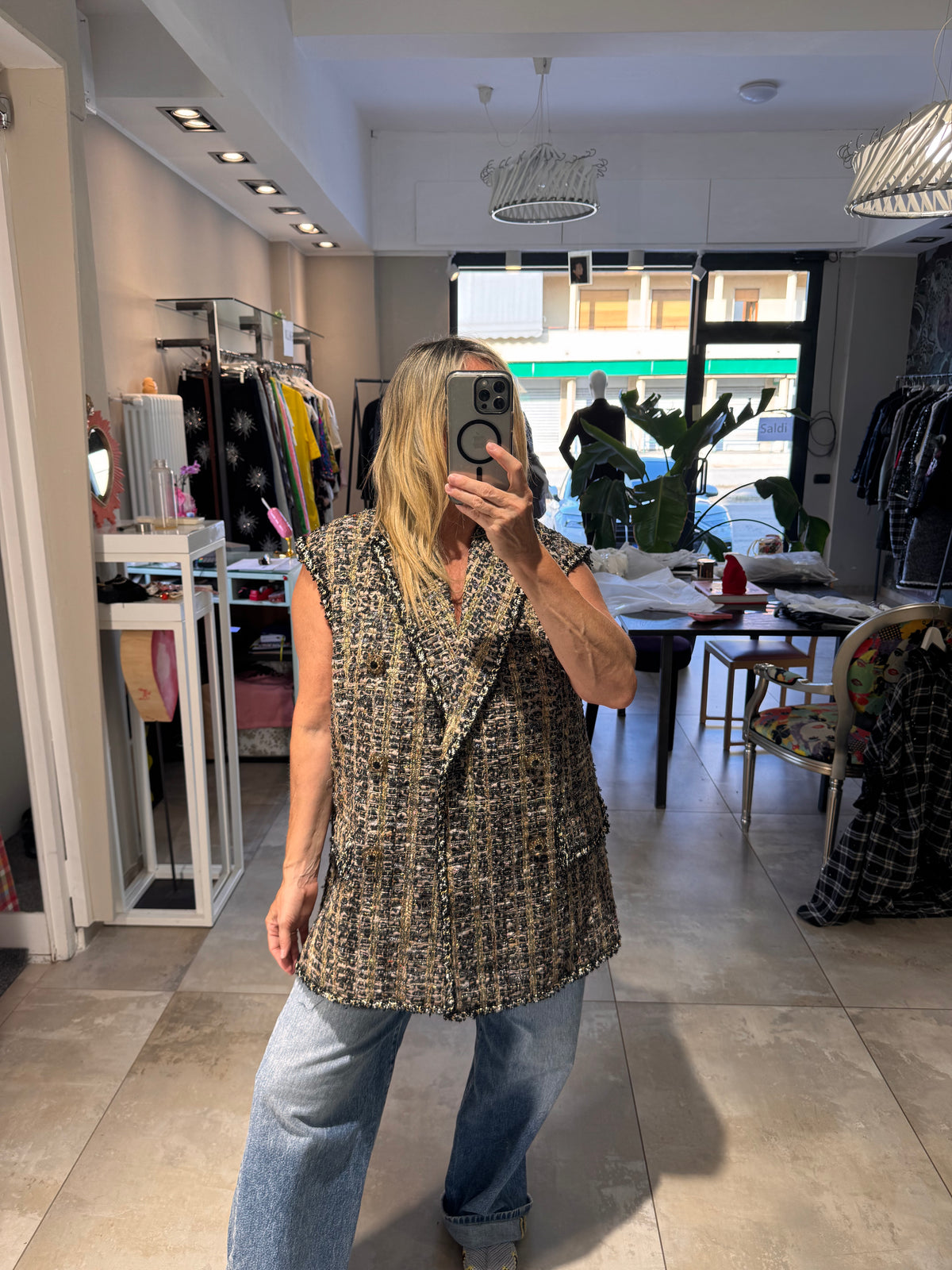 SLEEVELESS DRESS