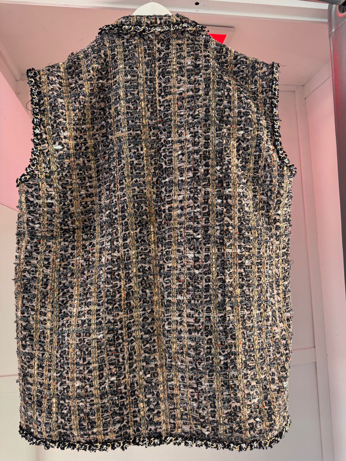 SLEEVELESS DRESS